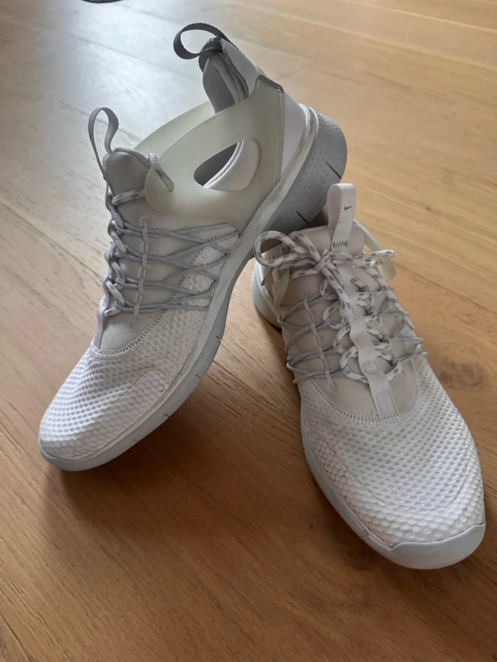 Women’s Lightweight White Mesh Sneaker - Picture 2 of 6